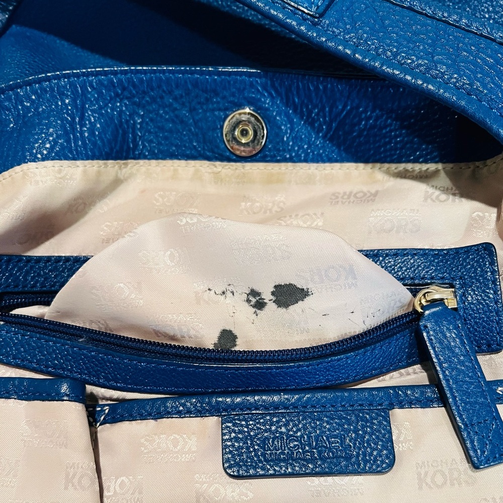 MICHAEL KORS royal blue bucket style hobo leather purse - Picture 13 of 14
